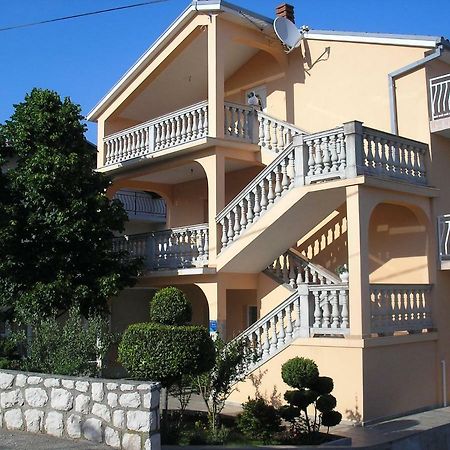 Apartment Sara Novi Vinodolski Exterior foto